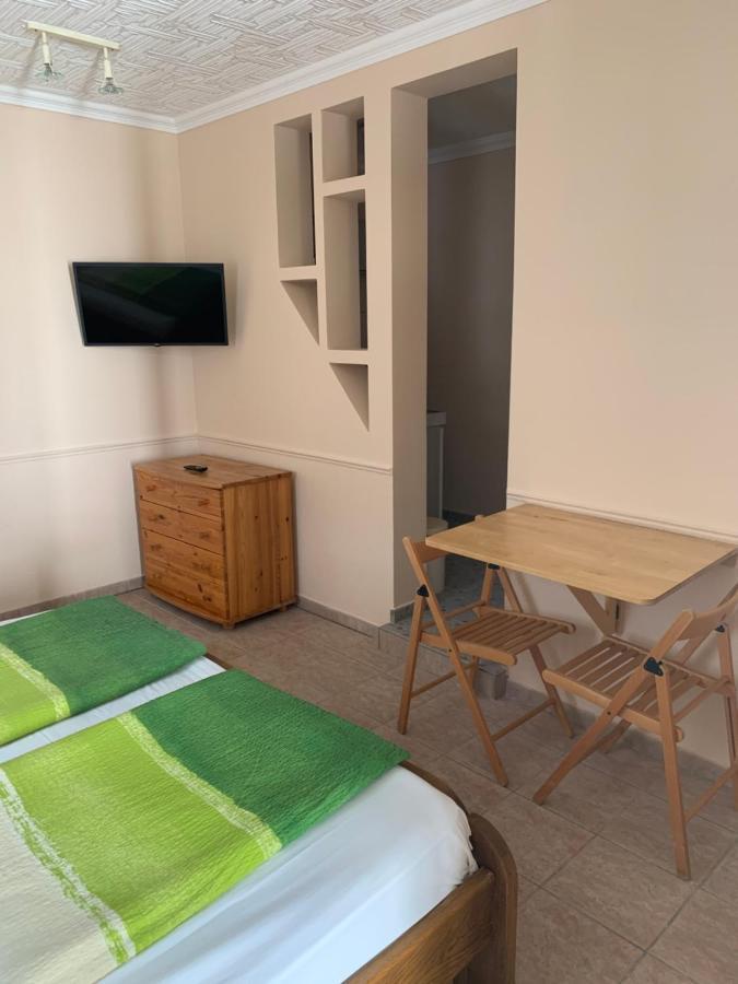 Fenyves Family Rooms And Bungalows Hajdúszoboszló Εξωτερικό φωτογραφία