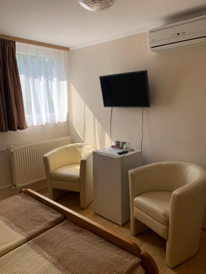 Fenyves Family Rooms And Bungalows Hajdúszoboszló Εξωτερικό φωτογραφία